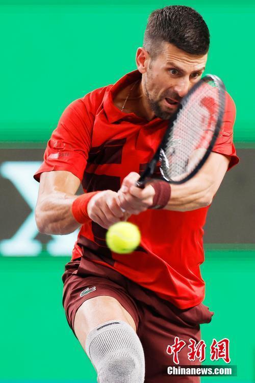 手和戰術核 手和戰術核